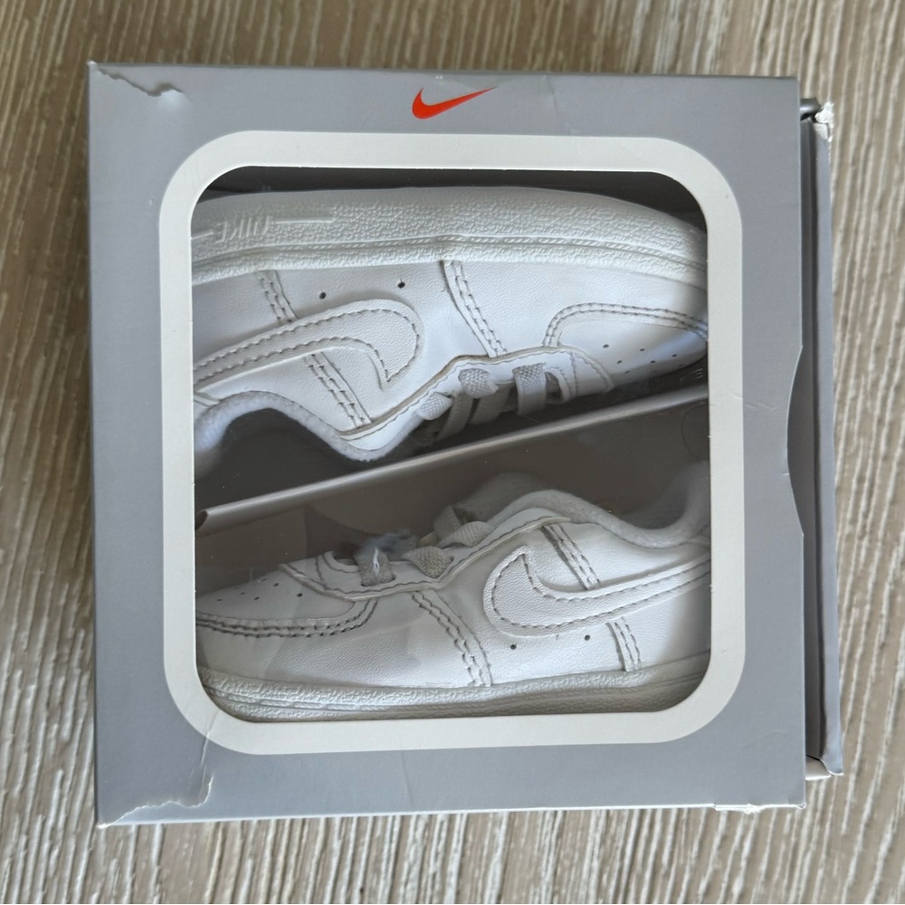 Nike white Air Force 1 crib baby booties, size 4c